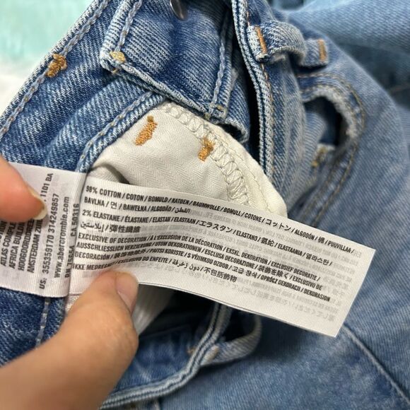 Hollister Ripped Raw Hem Low Rise Super Skinny Jeans - Picture 9 of 10